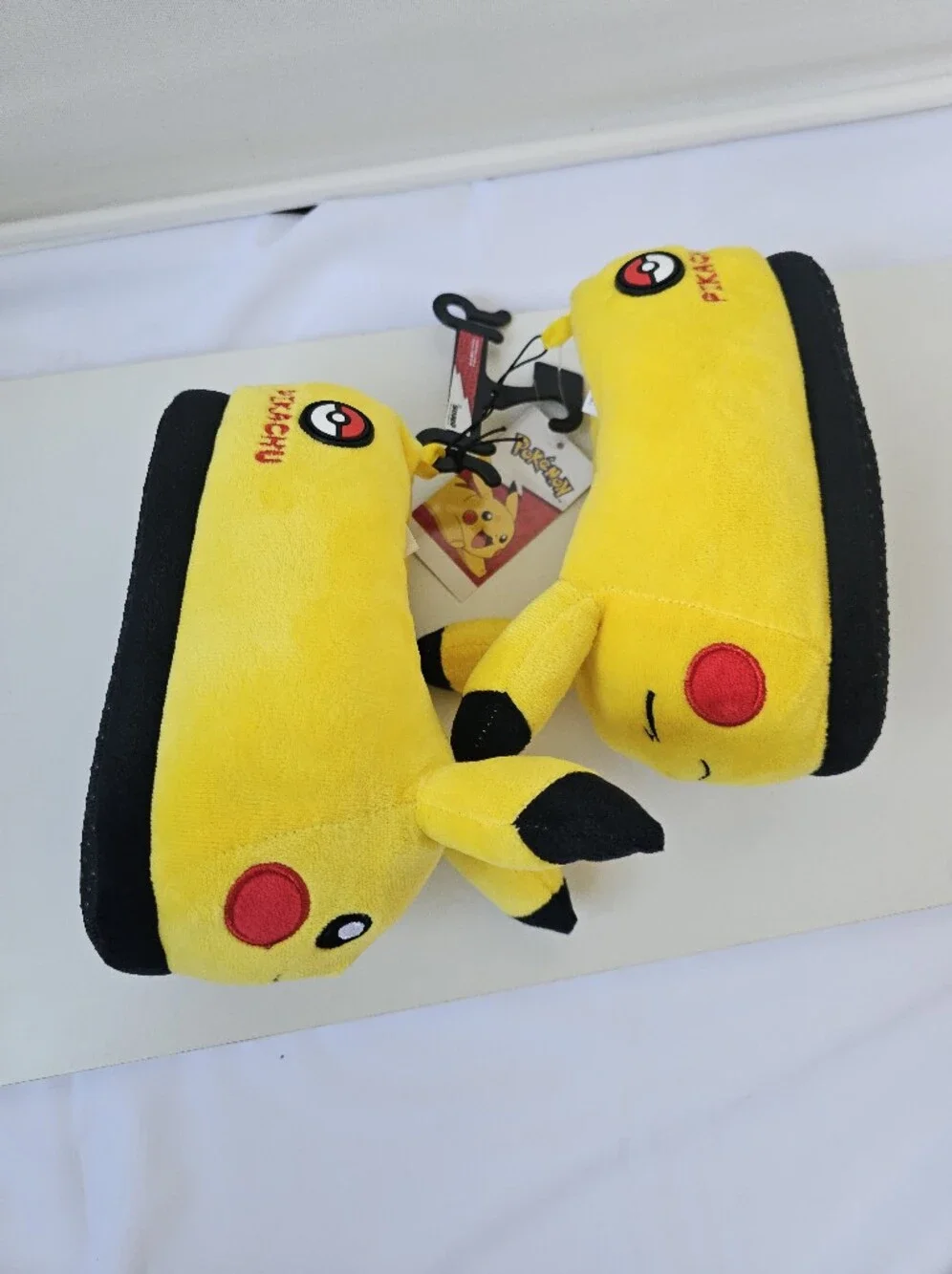 Pokémon Ground Up Pikachu 3D Plush Slippers Size 11-12 NWT